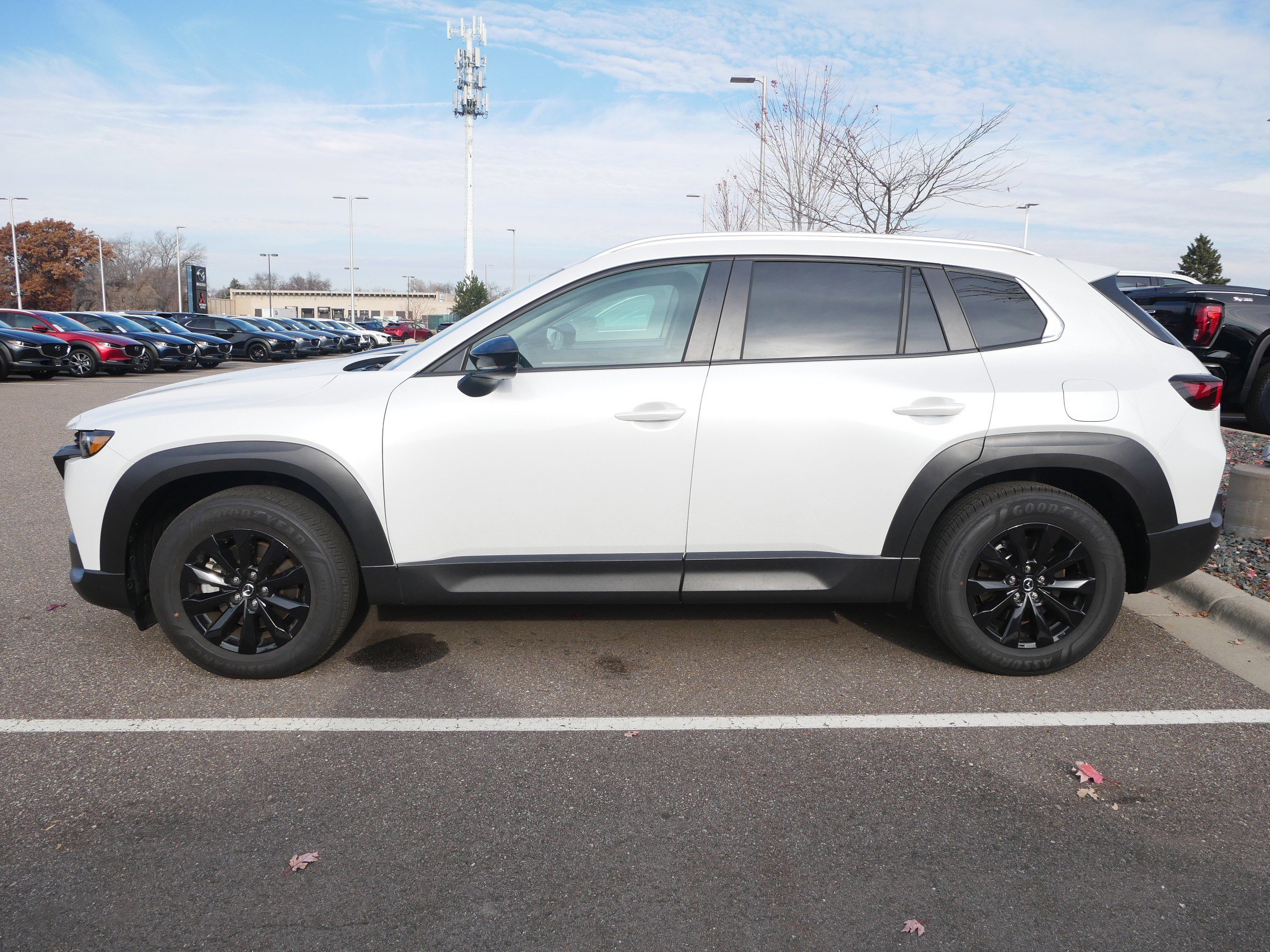 2025 Mazda CX-50 2.5 S Premium photo 3