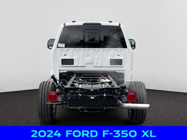 2024 Ford F-350 XL photo 4
