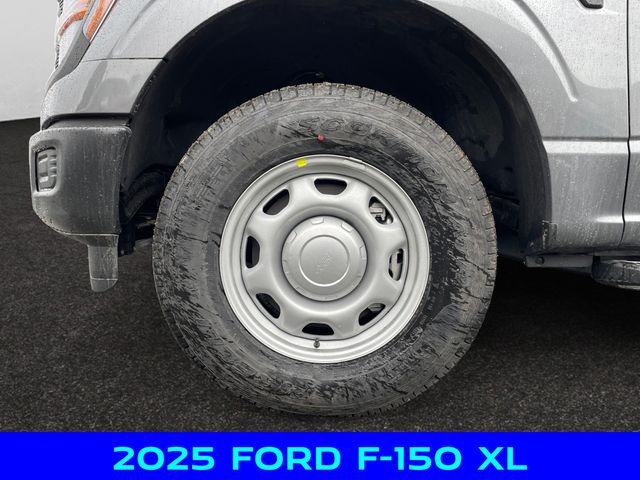 2025 Ford F-150 XL photo 13