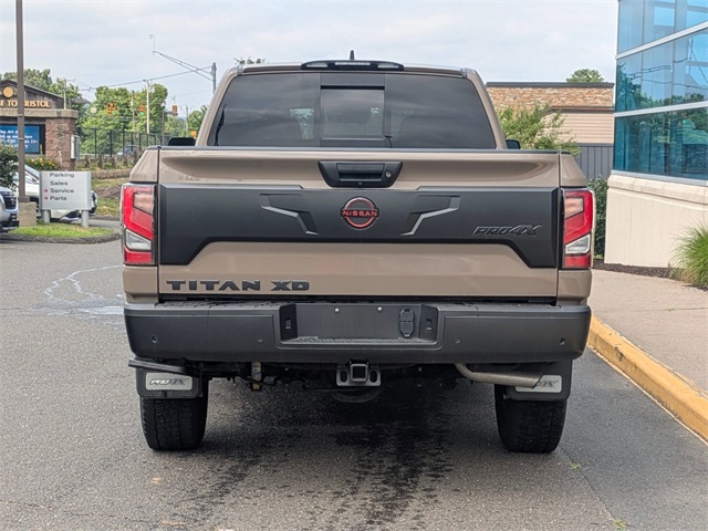 2024 Nissan Titan PRO-4X photo 4