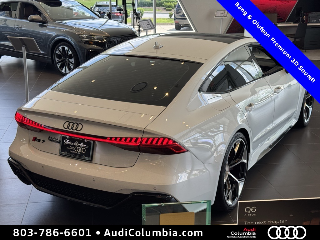 2024 Audi RS 7 Performance Base photo 2