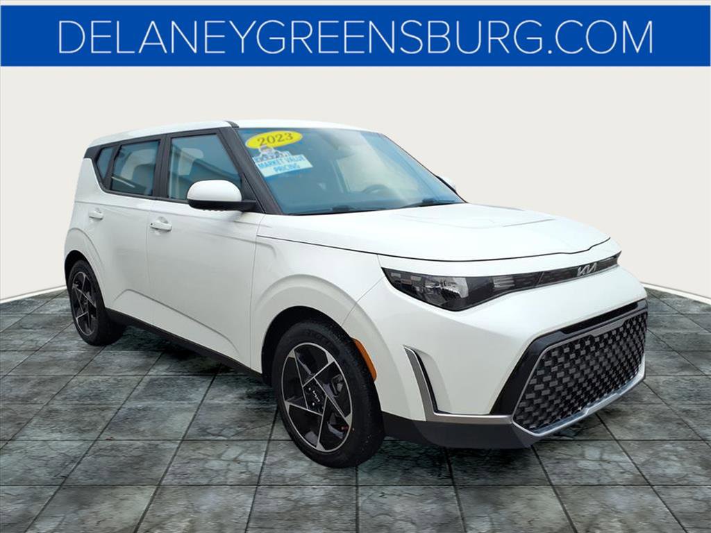 2023 Kia Soul EX's photo