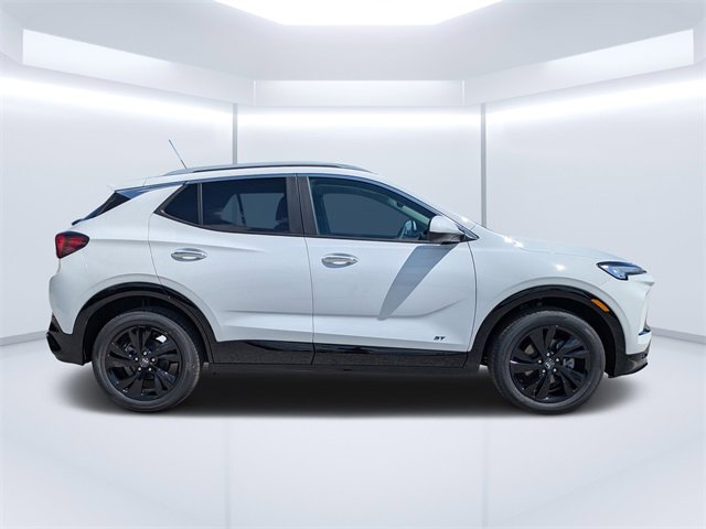 2026 Buick Encore GX Sport Touring photo 2