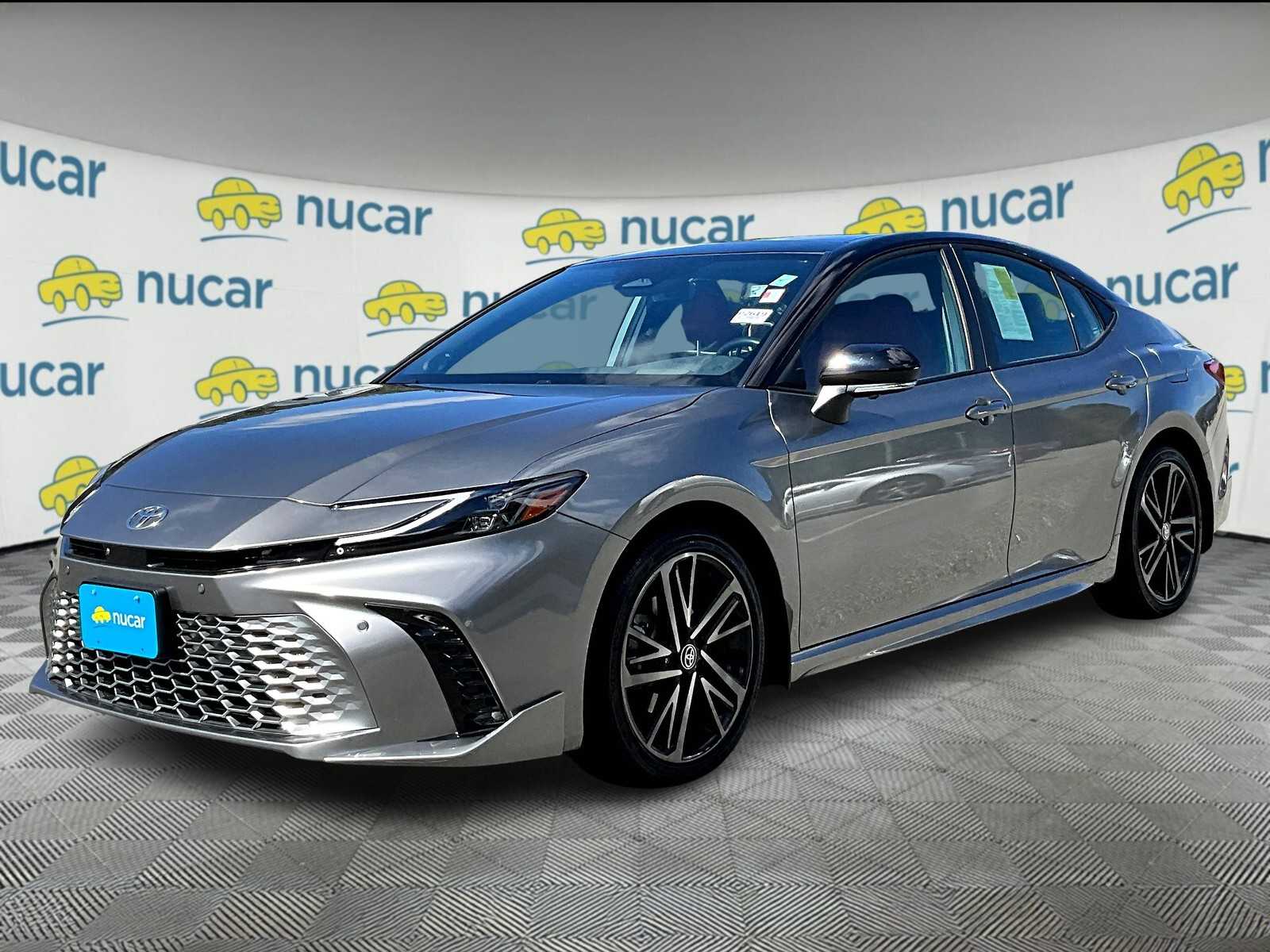 2025 Toyota Camry XSE photo 3