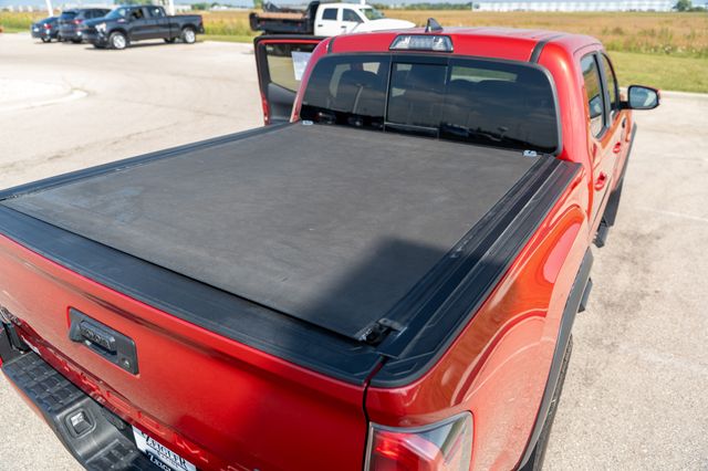 2017 Toyota Tacoma TRD Pro photo 17