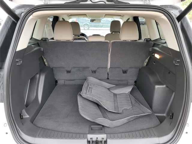 2019 Ford Escape SEL photo 35