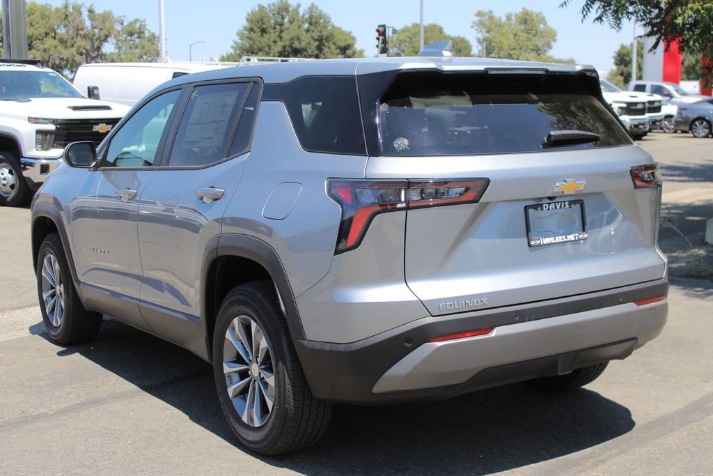 2026 Chevrolet Equinox LT photo 8
