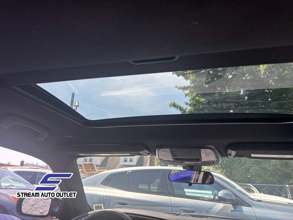 2022 Dodge Charger SXT photo 14
