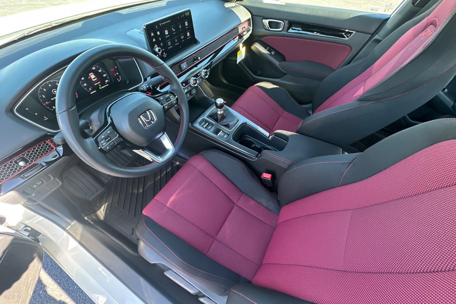 2025 Honda Civic Si photo 9