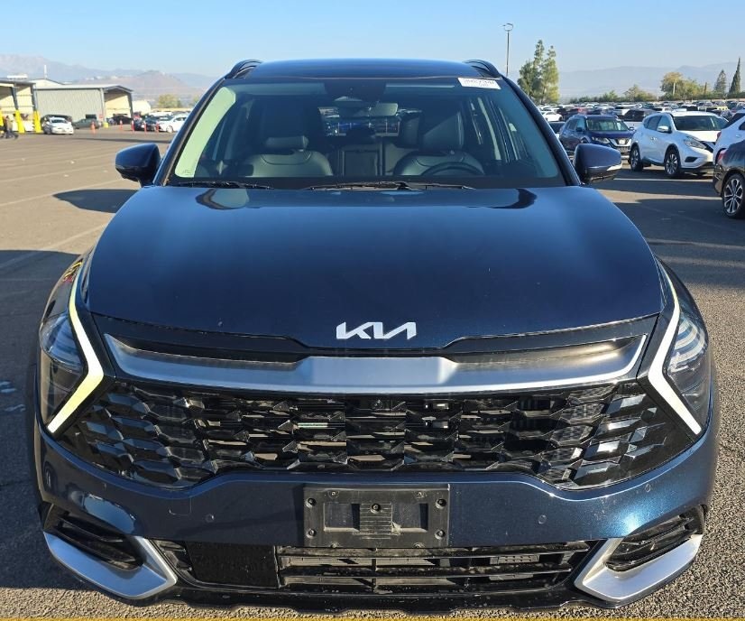 Used 2023 Kia Sportage SX Prestige Hybrid with VIN KNDPXCAG2P7017987 for sale in Kansas City