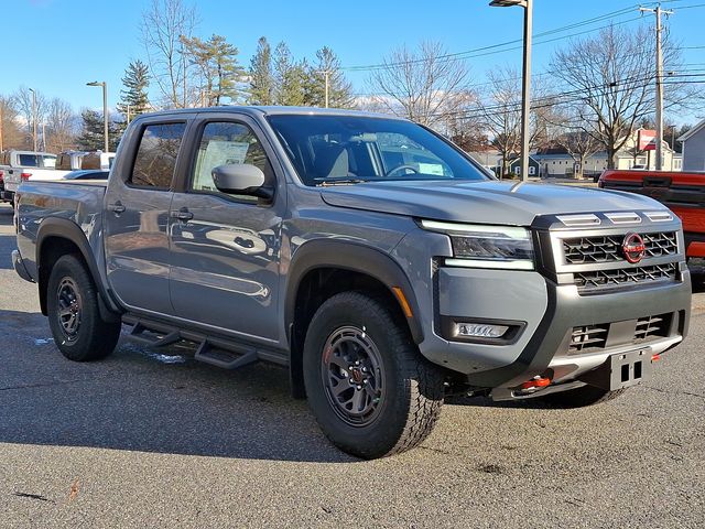 2025 Nissan Frontier PRO-4X photo 2