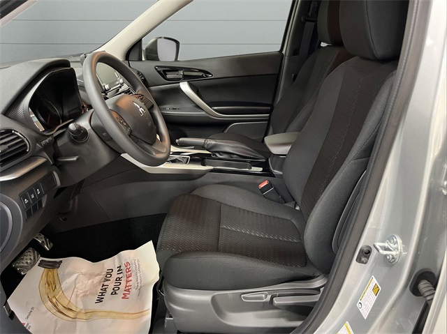 2024 Mitsubishi Eclipse Cross photo 9
