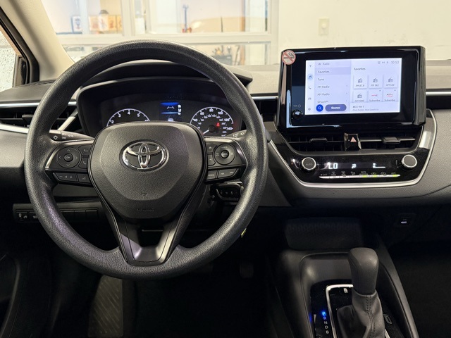 2024 Toyota Corolla LE photo 4