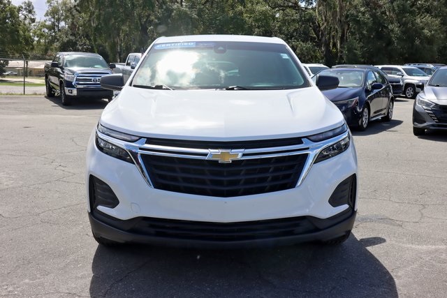 2024 Chevrolet Equinox LS photo 2
