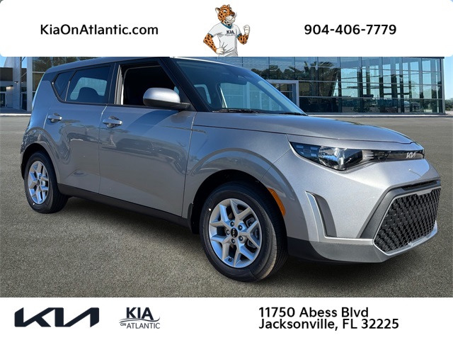 2025 Kia Soul LX's photo