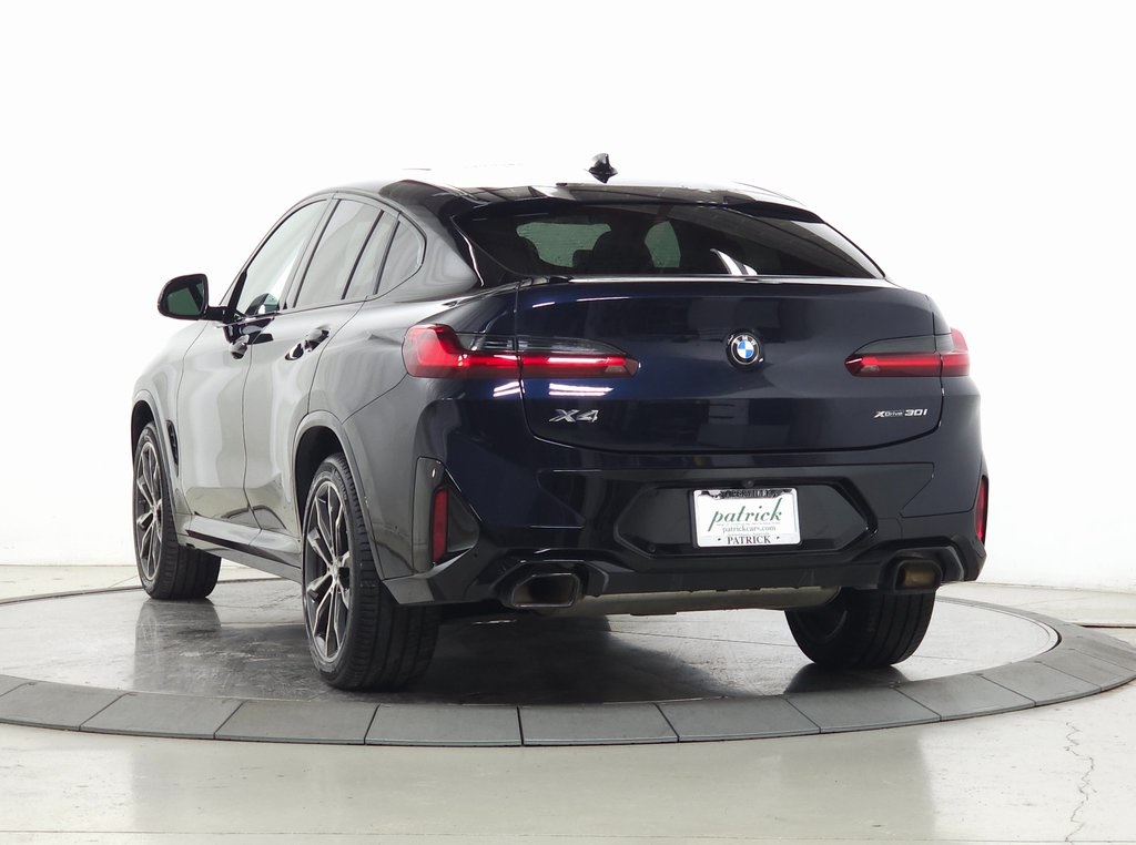 2023 BMW X4 - Image 2