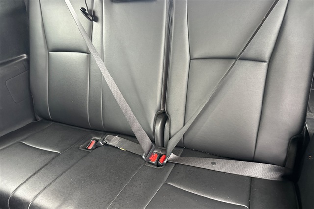2024 Toyota Highlander XLE photo 14