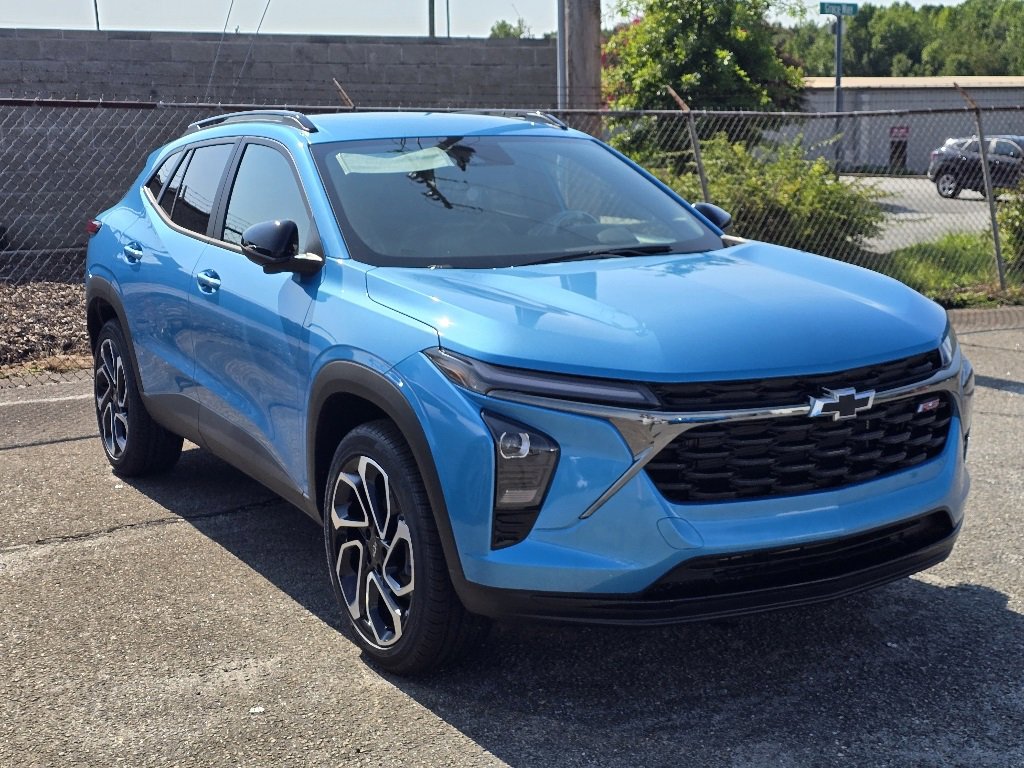 2025 Chevrolet Trax photo 4