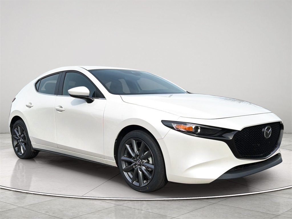 2023 Mazda Mazda3 Preferred's photo