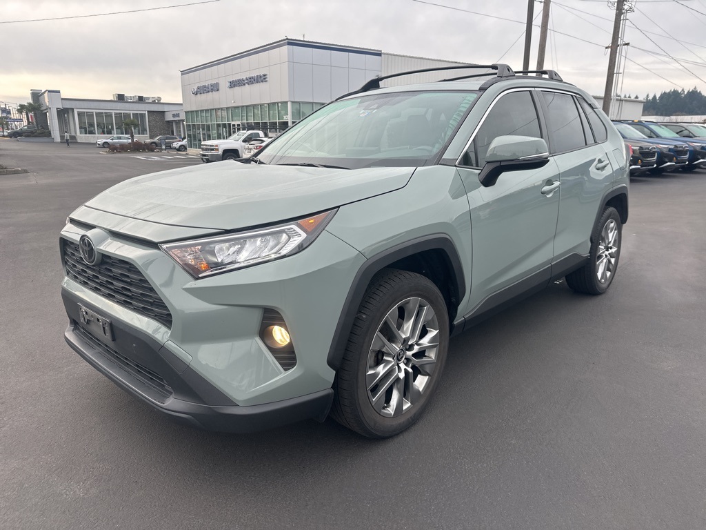 2020 Toyota RAV4 XLE Premium