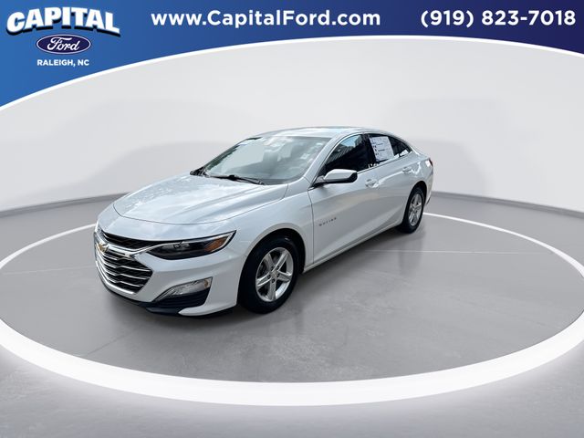 2023 Chevrolet Malibu LS photo 4