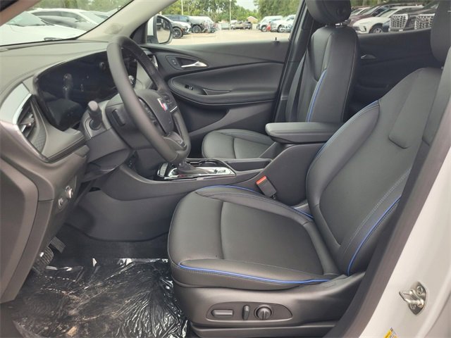 2026 Buick Encore GX Sport Touring photo 4