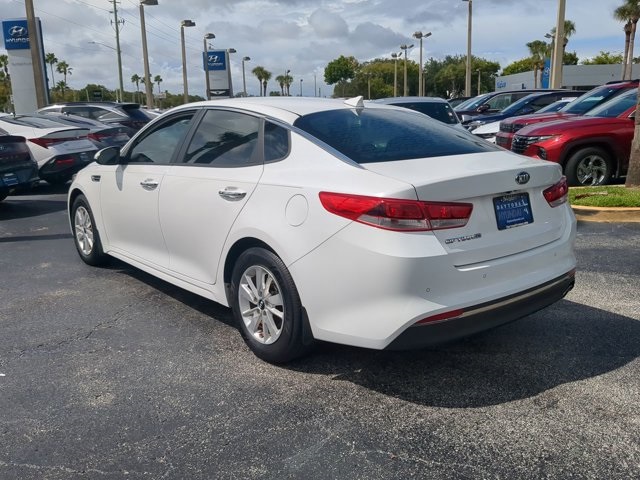 2018 Kia Optima LX photo 5