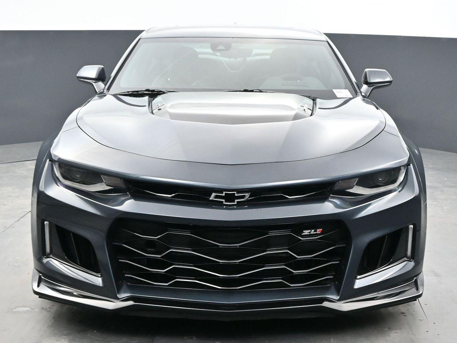 2023 Chevrolet Camaro ZL1 photo 2
