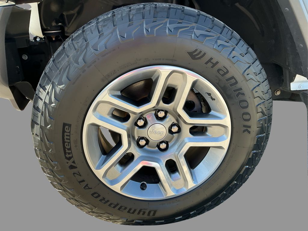 2020 Jeep Gladiator Sport S photo 17