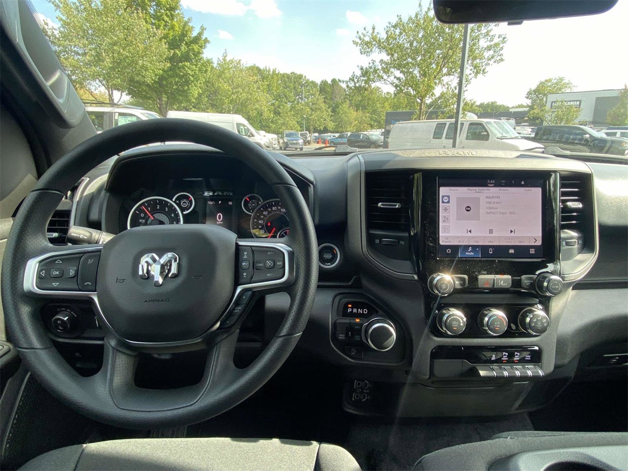 2025 Ram 1500 Tradesman photo 10