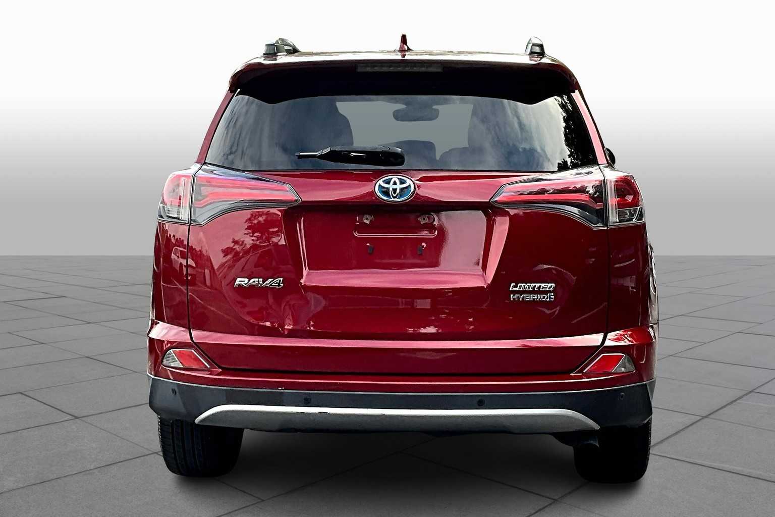2018 Toyota RAV4 Hybrid Limited photo 4