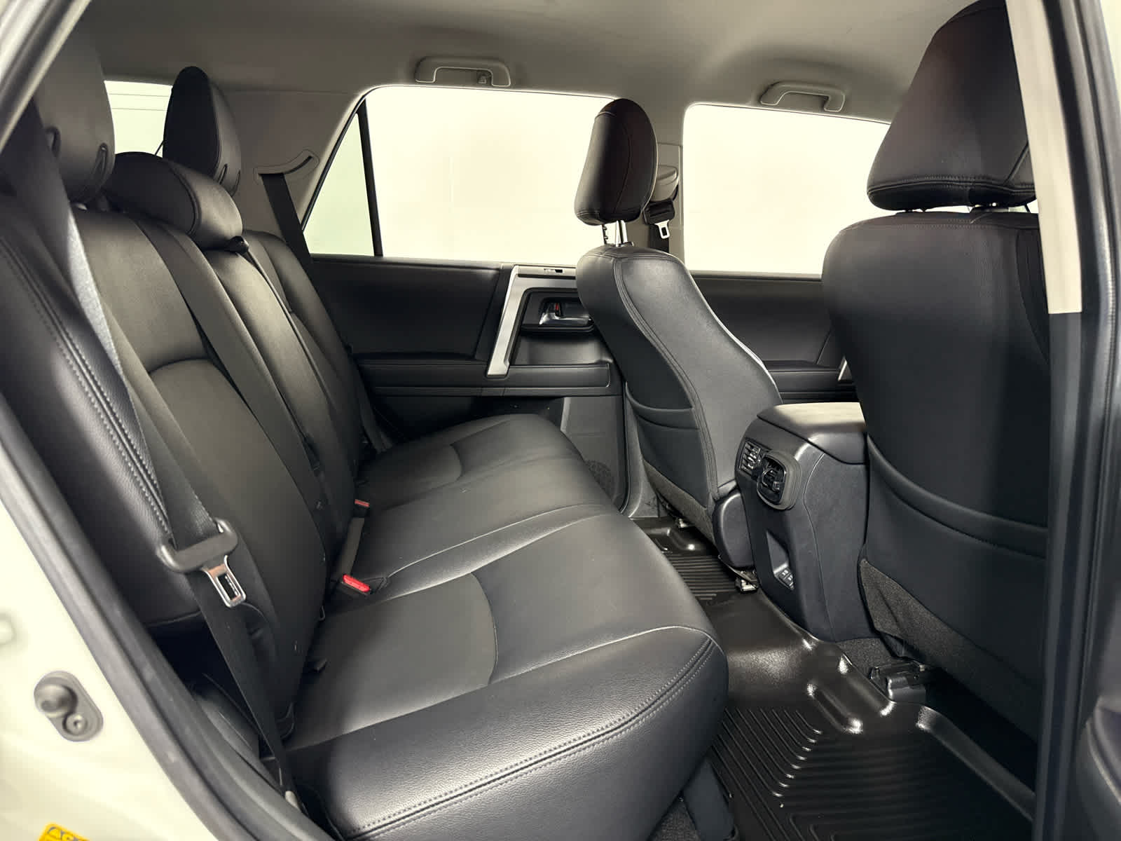 2021 Toyota 4Runner SR5 photo 21