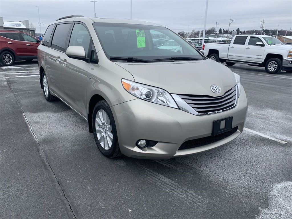 2017 Toyota Sienna XLE Premium