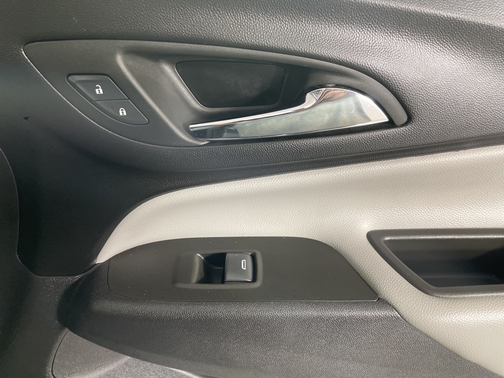 2024 Chevrolet Equinox LT photo 11