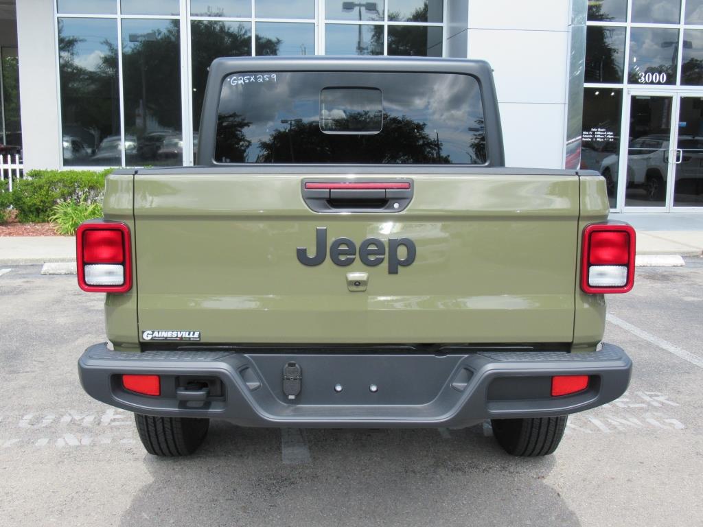 2025 Jeep Gladiator Sport S photo 5