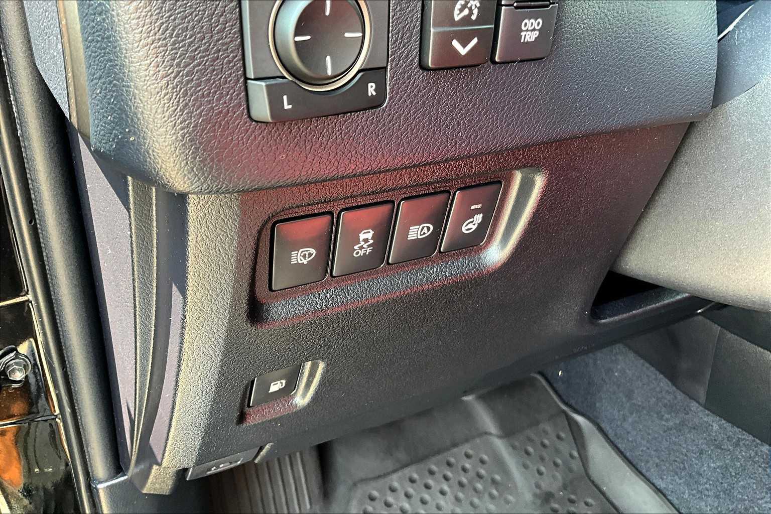 2022 Lexus GX 460 Premium photo 32