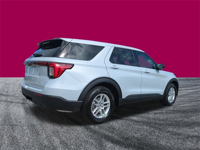 2026 Ford Explorer Sport photo 2