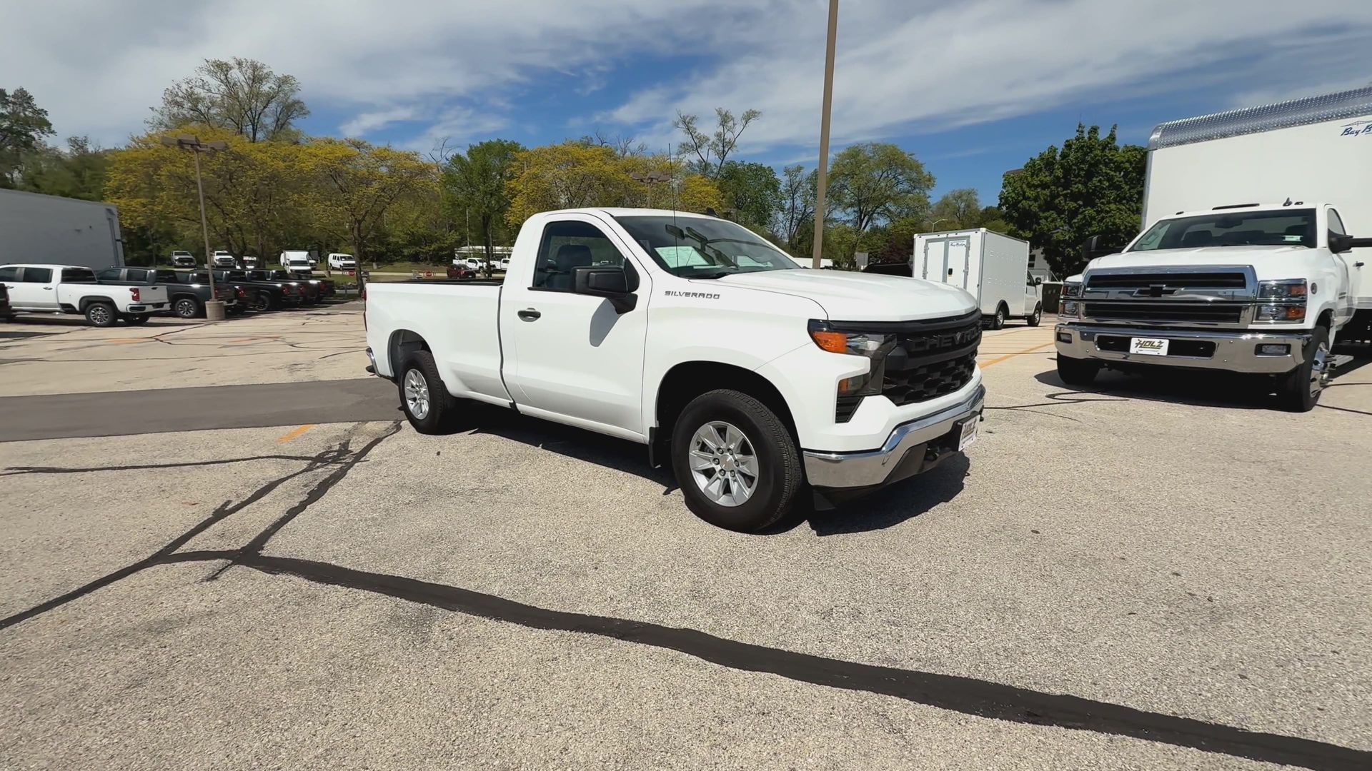 2024 Chevrolet Silverado 1500 photo 2