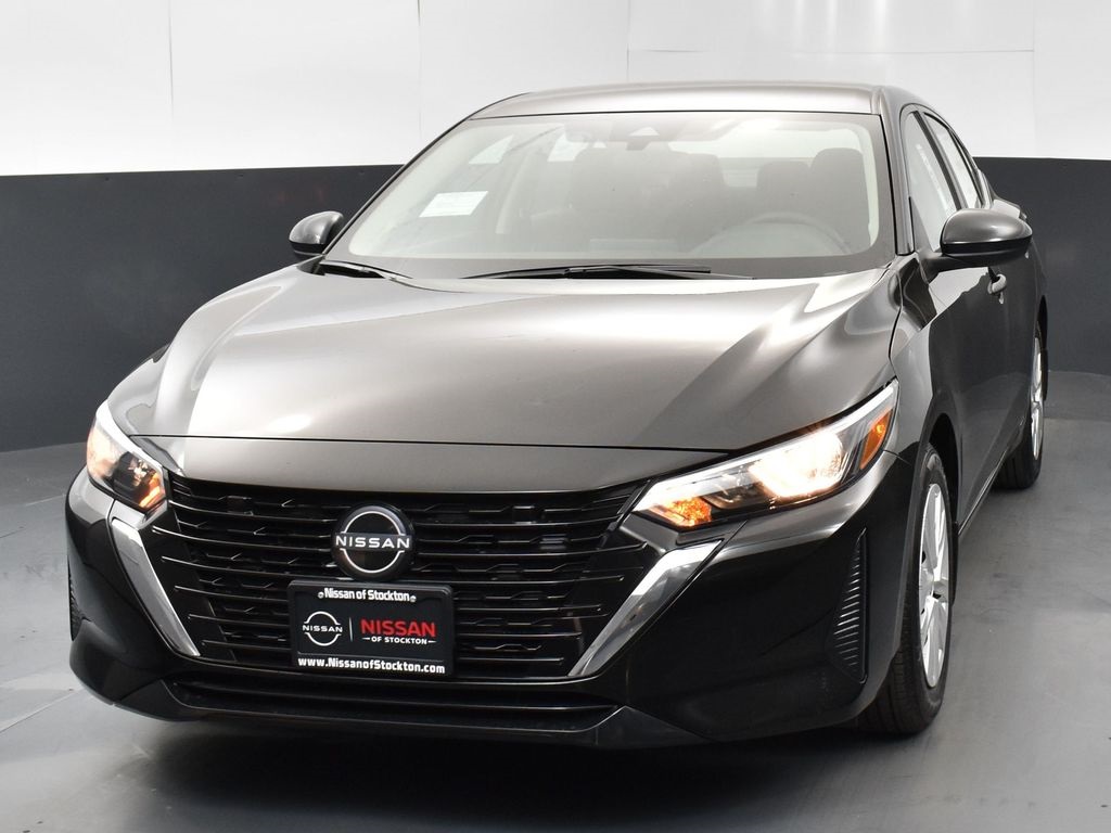 2025 Nissan Sentra S photo 3
