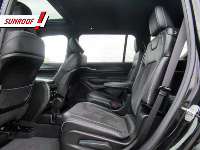 2024 Jeep Grand Cherokee Altitude X photo 4