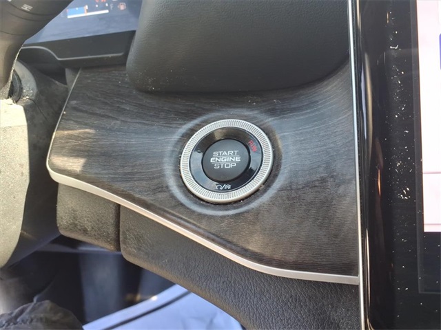 2022 Jeep Grand Cherokee Limited photo 21
