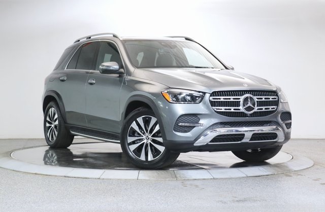 2025 Mercedes-Benz GLE GLE450E's photo