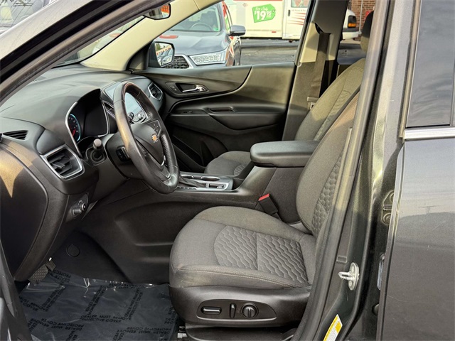 2018 Chevrolet Equinox LT photo 11