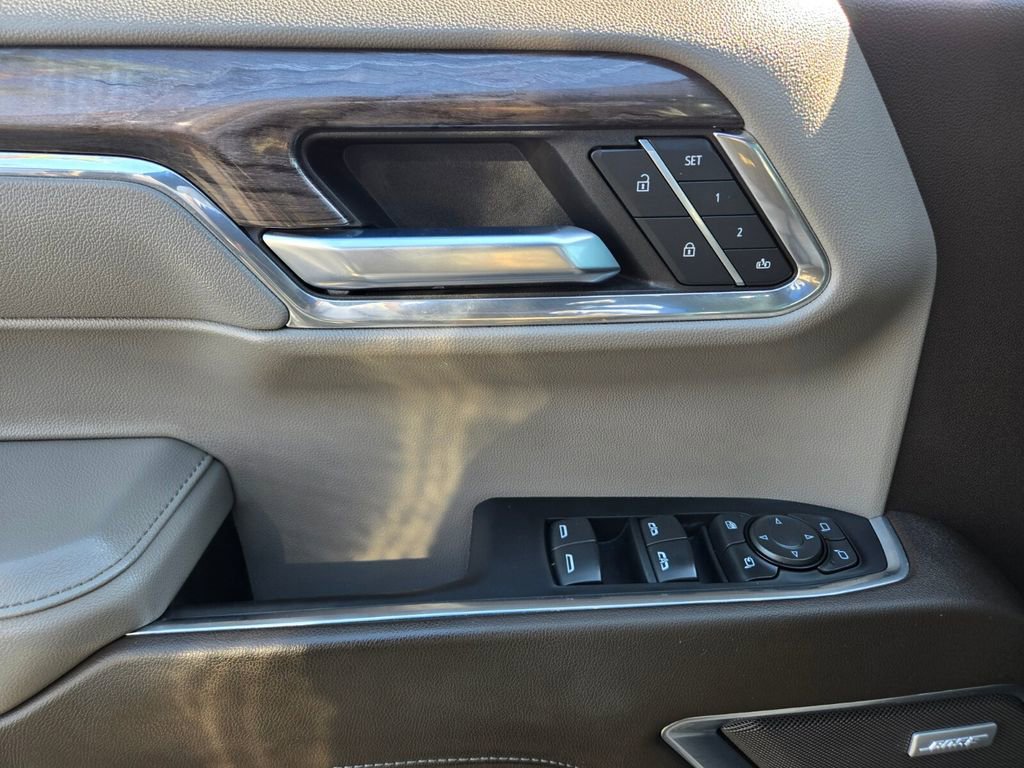 2023 Chevrolet Silverado 1500 LTZ photo 16