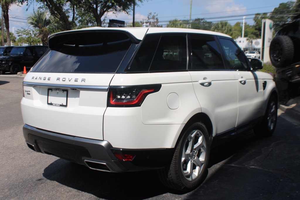 2018 Land Rover Range Rover Sport HSE photo 8