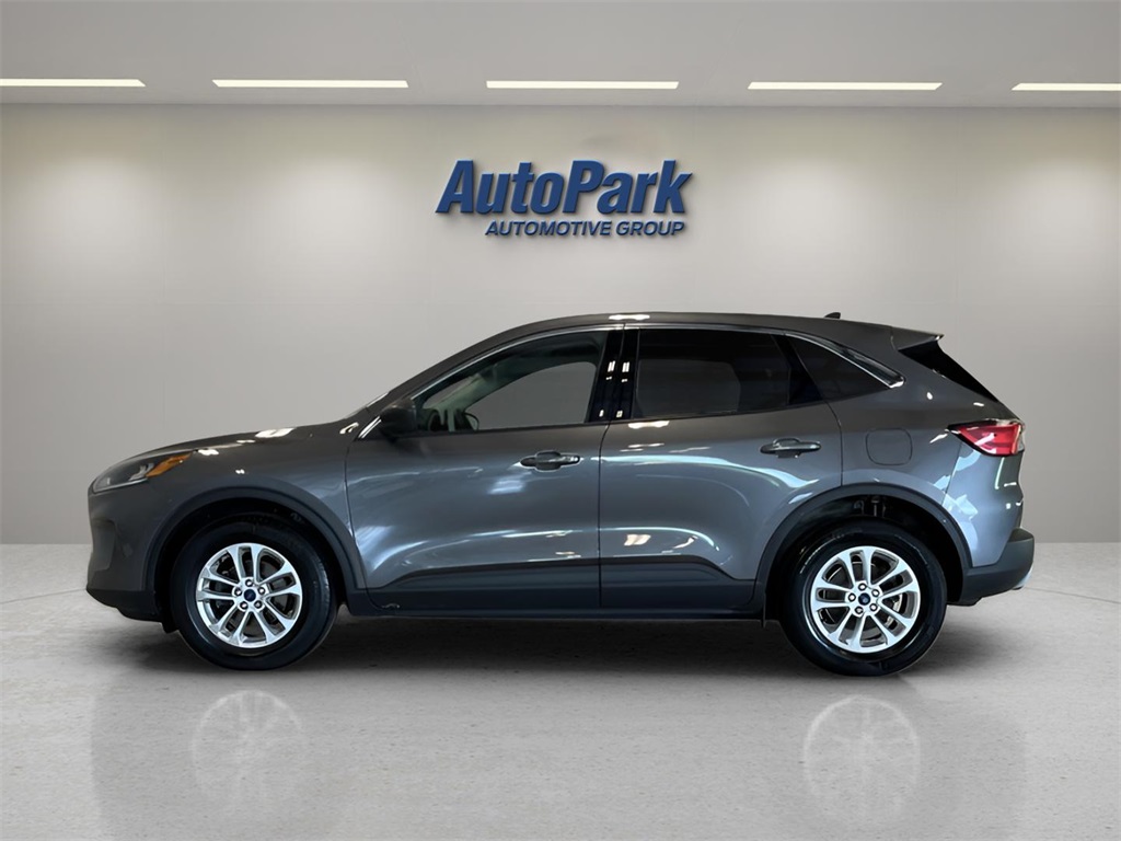 2022 Ford Escape SE photo 4