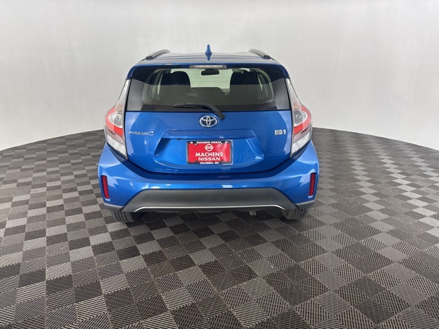 2018 Toyota Prius C Four photo 4