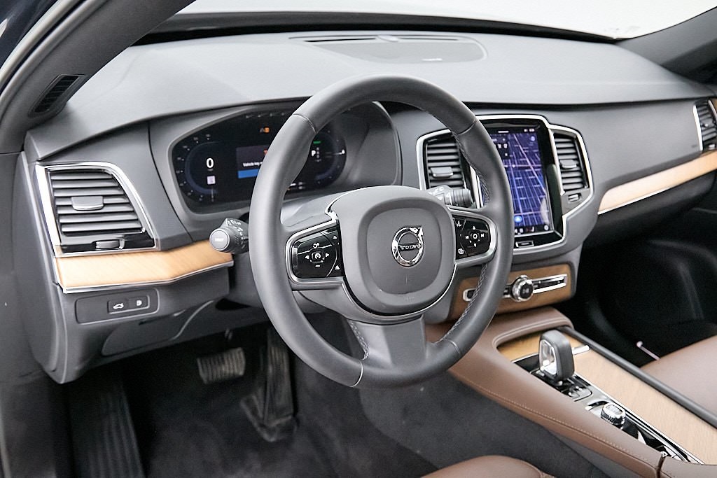 2023 VOLVO XC90 - Image 14