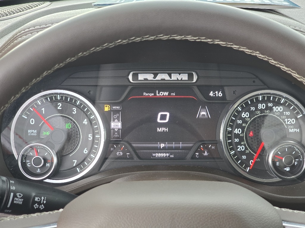 2025 Ram 1500 Laramie photo 6