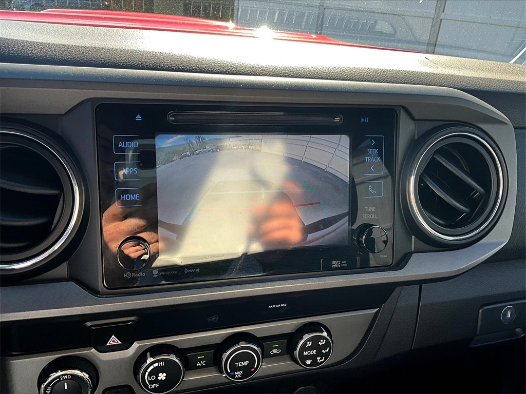 2019 Toyota Tacoma TRD Sport photo 19